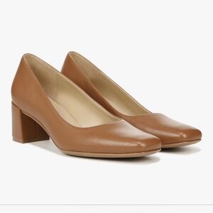 New Naturilizer Karina Leather Pump Elegant Block Heel Size 9